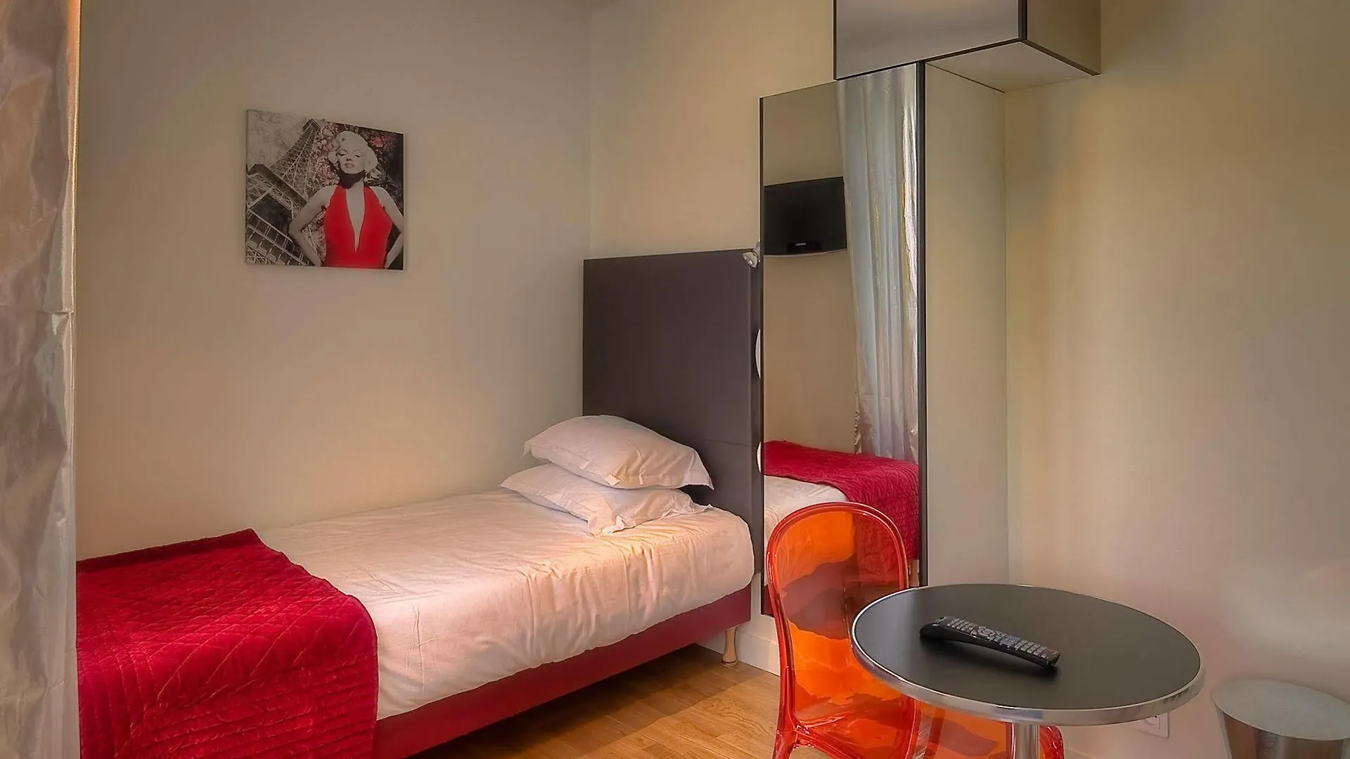 Hotel Tilde Paris 3*,